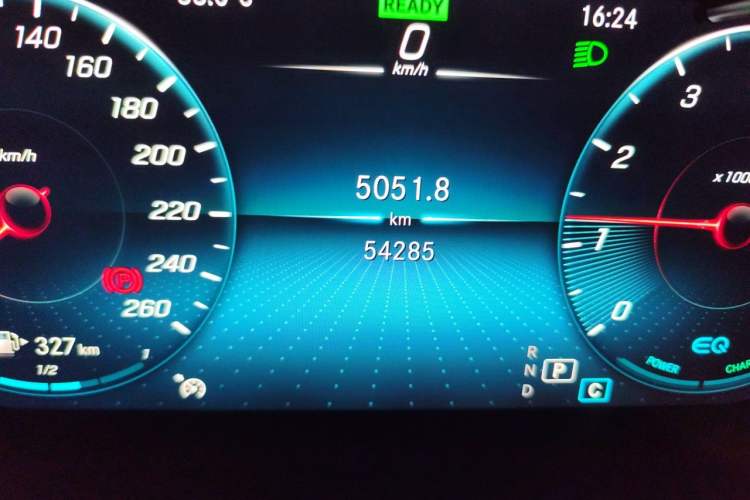Used Mercedes-Benz C-Class 2020 C 260 L Sport Edition Odometer Close Up