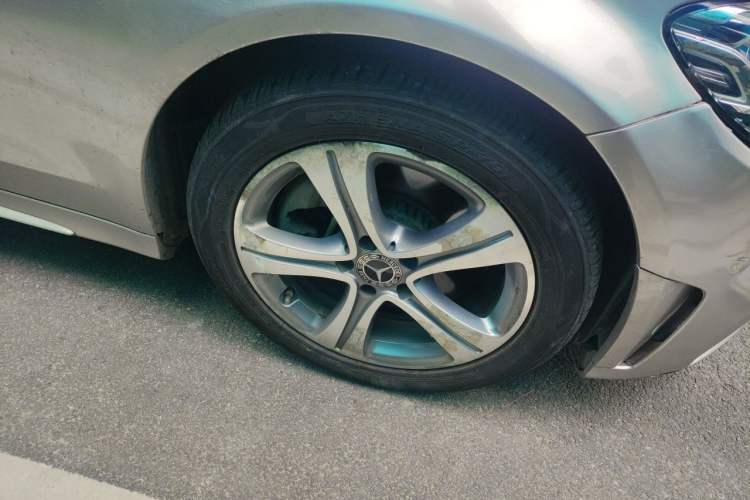 Used Mercedes-Benz C-Class 2020 C 260 L Sport Edition Right Front Wheel Hub