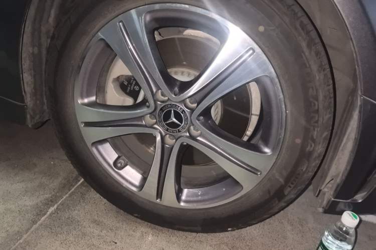 Used Mercedes-Benz C-Class 2020 C 260 L Sport Edition Right Front Wheel Hub