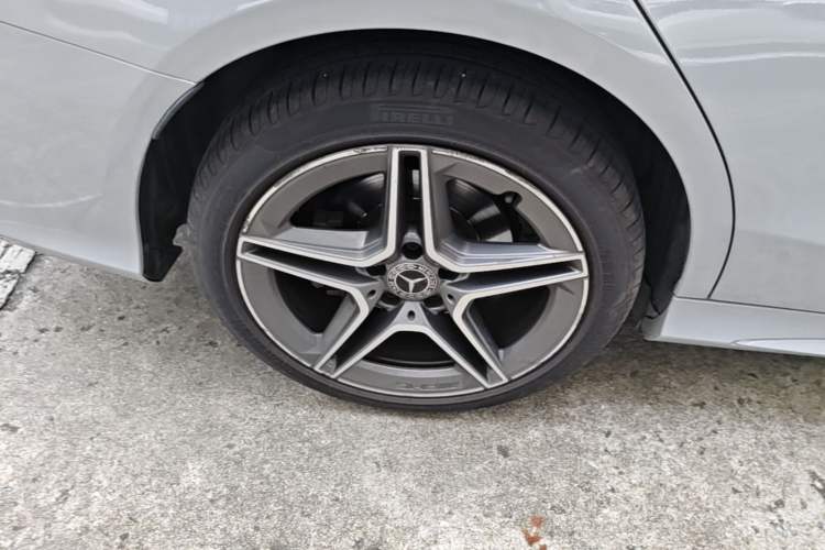 Used Mercedes-Benz C-Class 2020 Facelifted C 260 Estate Right Rear Wheel Hub