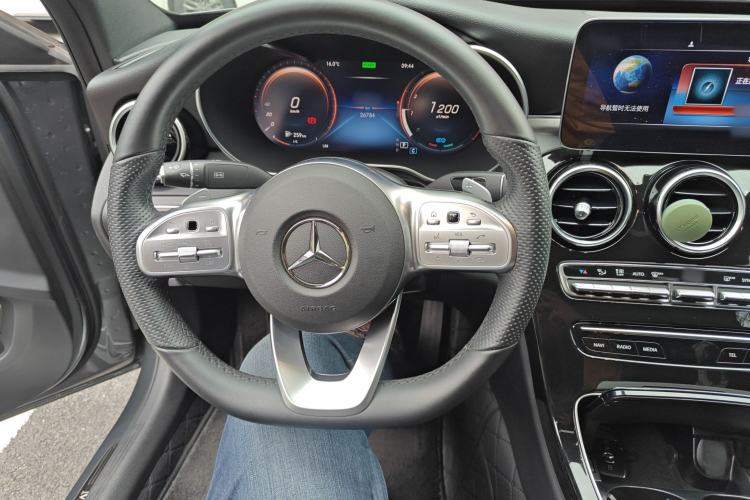 Used Mercedes-Benz C-Class 2020 Restyled C 260 Sport Edition Steering Wheel
