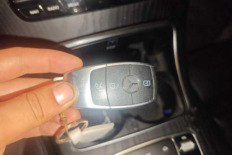 Used Mercedes-Benz C-Class 2020 Restyled C 260 L Sport Edition Vehicle Key
