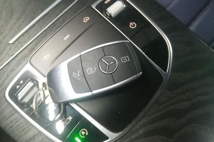 Used Mercedes-Benz C-Class 2020 C 260 Coupe Vehicle Key