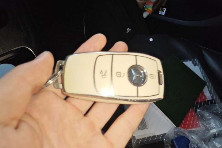 Used Mercedes-Benz C-Class 2020 Restyled C 260 L Sport Edition Vehicle Key