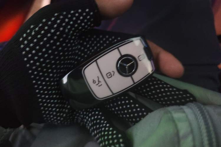 Used Mercedes-Benz C-Class 2020 C 260 Sport Edition Vehicle Key