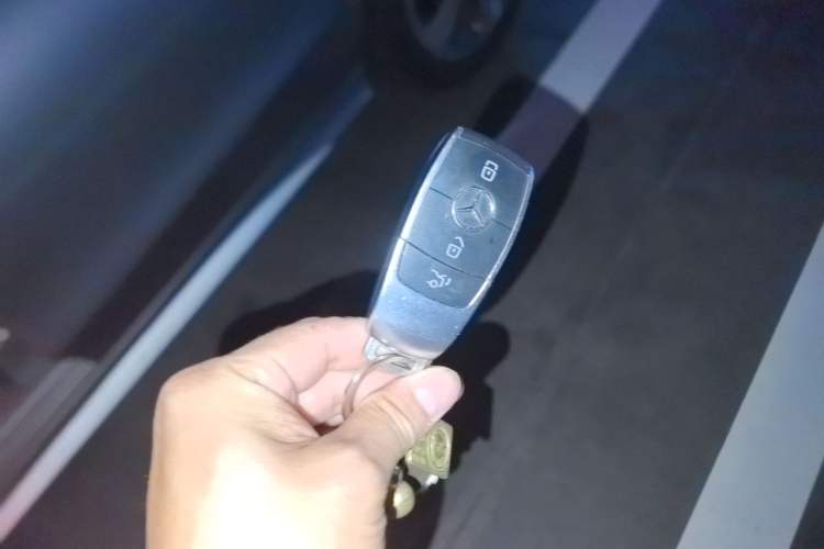Used Mercedes-Benz C-Class 2020 C 260 L Sport Edition Vehicle Key