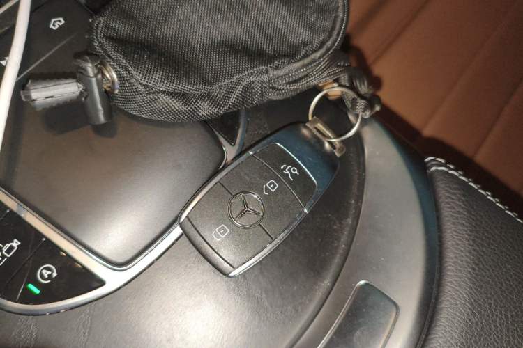 Used Mercedes-Benz C-Class 2020 C 260 Coupe Vehicle Key