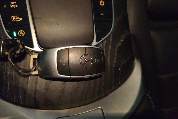 Used Mercedes-Benz C-Class 2020 C 260 L Sport Edition Vehicle Key