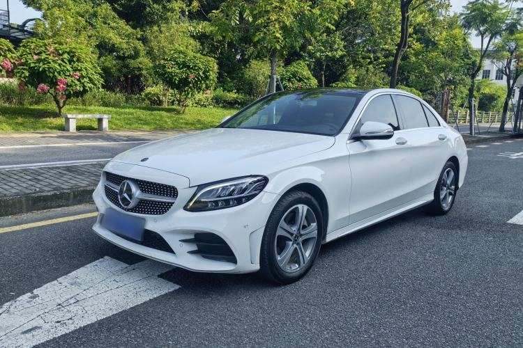 Used Mercedes-Benz C-Class 2020 C 260 L Sport Edition Guazi used car, China used car export, Used car for sale, Used Mercedes-Benz cars, Cheapest cars for sale