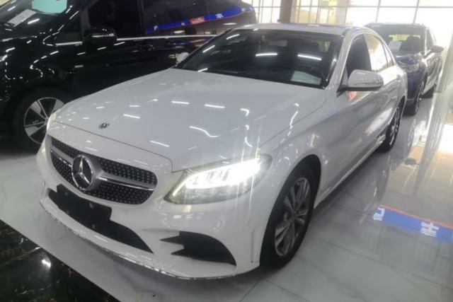 Ojetý Mercedes-Benz C-Class 2020 Restyled C 200 L Fashion Edition Sport Version