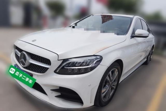 Ojetý Mercedes-Benz C-Class 2020 C 200 L Fashion Edition Sport Version