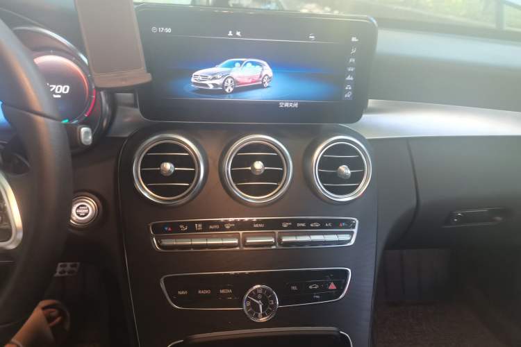 Used Mercedes-Benz C-Class 2020 Facelifted C 260 Estate Audio And AC Panel