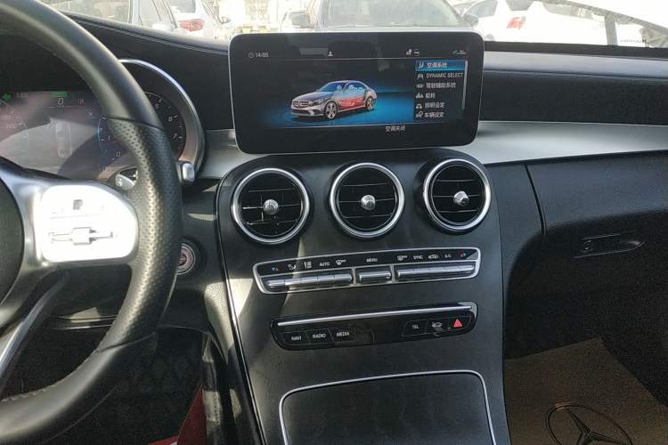 Used Mercedes-Benz C-Class 2020 C 260 L Sport Edition Audio And AC Panel