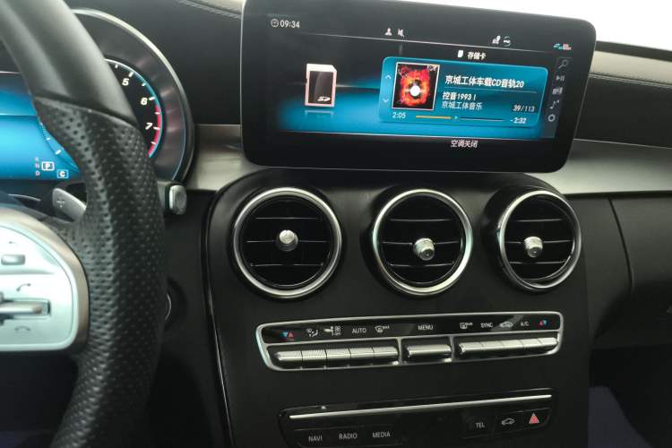Used Mercedes-Benz C-Class 2020 Restyled C 260 L Sport Edition Audio And AC Panel