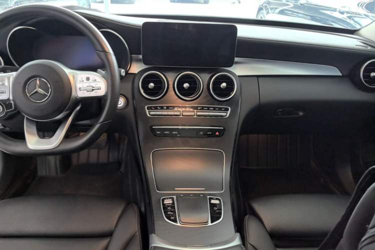 Used Mercedes-Benz C-Class 2020 C 260 L Sport Edition Audio And AC Panel
