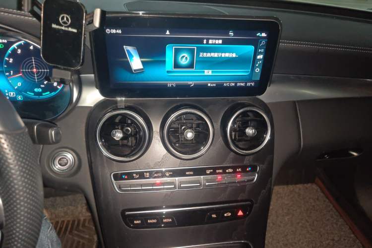 Used Mercedes-Benz C-Class 2020 Restyled C 260 L Sport Edition Audio And AC Panel