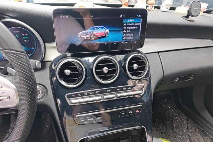 Used Mercedes-Benz C-Class 2020 Restyled C 260 Sport Edition Audio And AC Panel