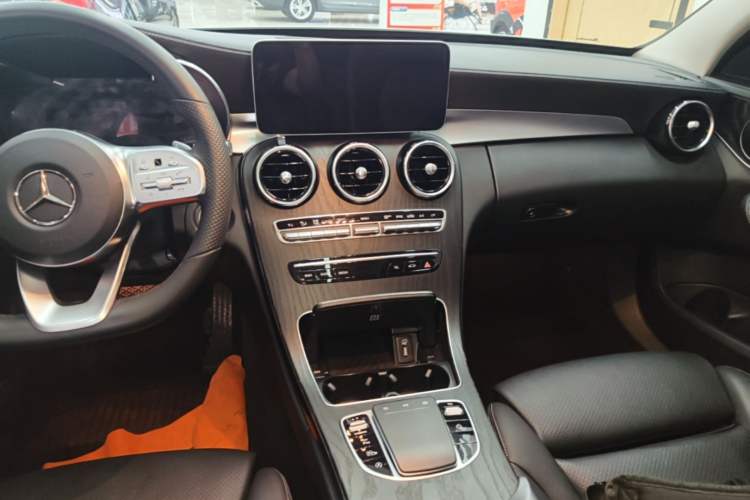 Used Mercedes-Benz C-Class 2020 C 260 L Sport Edition Audio And AC Panel