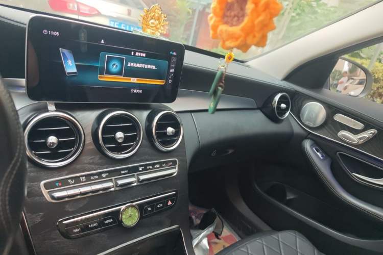 Used Mercedes-Benz C-Class 2020 C 260 L Sport Edition Audio And AC Panel