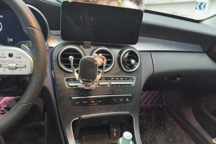 Used Mercedes-Benz C-Class 2020 Restyled C 260 L Sport Edition Audio And AC Panel