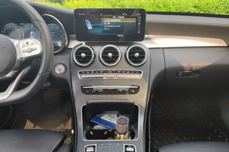 Used Mercedes-Benz C-Class 2020 C 200 L Fashion Edition Sport Version Audio And AC Panel