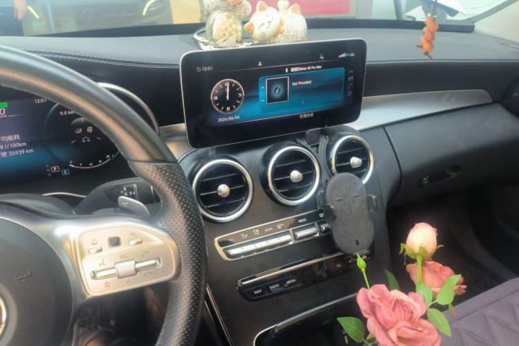 Used Mercedes-Benz C-Class 2020 Restyled C 260 L Sport Edition Audio And AC Panel