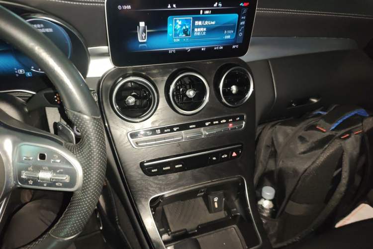 Used Mercedes-Benz C-Class 2020 C 260 L Sport Edition Audio And AC Panel