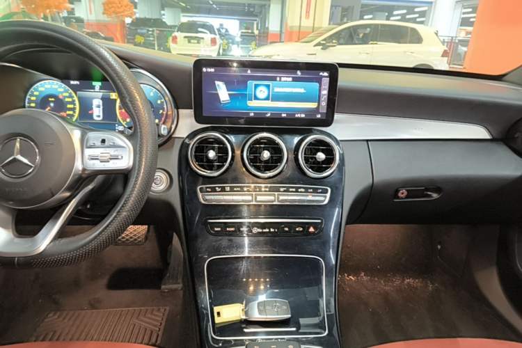 Used Mercedes-Benz C-Class 2020 Restyled C 260 Sport Edition Audio And AC Panel