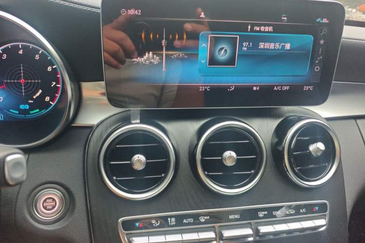 Used Mercedes-Benz C-Class 2020 Restyled C 260 L Sport Edition Audio And AC Panel