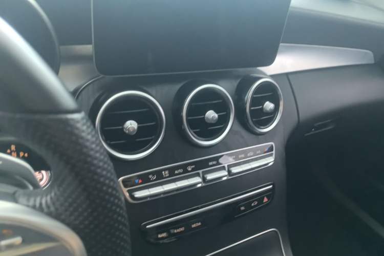Used Mercedes-Benz C-Class 2020 C 260 L Sport Edition Audio And AC Panel