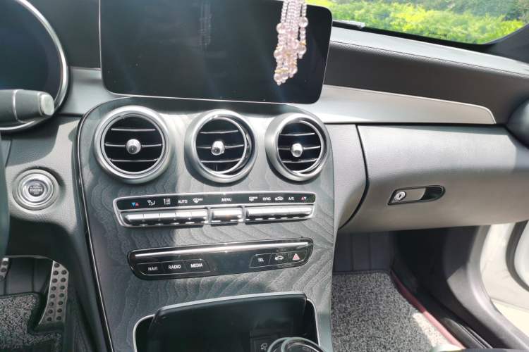 Used Mercedes-Benz C-Class 2020 C 260 Coupe Audio And AC Panel