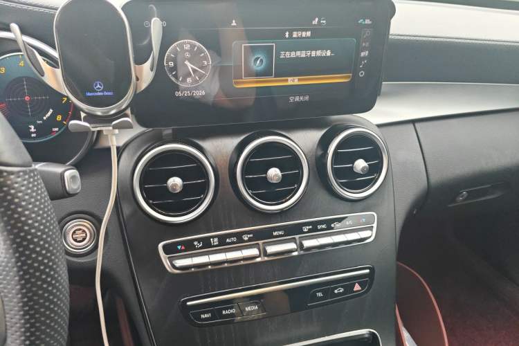 Used Mercedes-Benz C-Class 2020 Restyled C 200 L Fashion Edition Sport Version Audio And AC Panel
