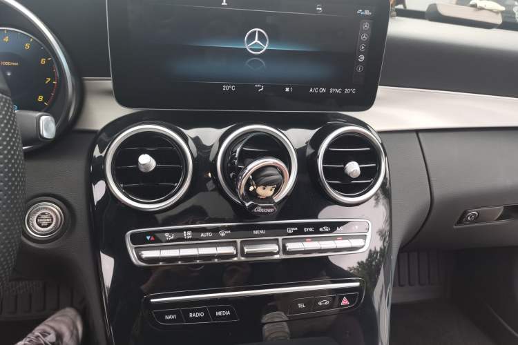 Used Mercedes-Benz C-Class 2020 Restyled C 260 Sport Edition Audio And AC Panel