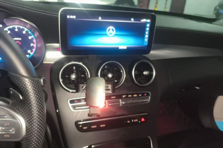 Used Mercedes-Benz C-Class 2020 C 200 L Fashion Edition Sport Version Audio And AC Panel