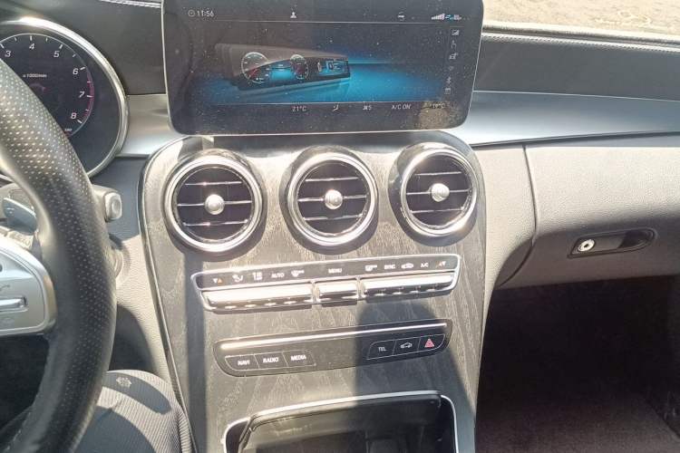 Used Mercedes-Benz C-Class 2020 Updated C 200 L Fashion Edition Audio And AC Panel