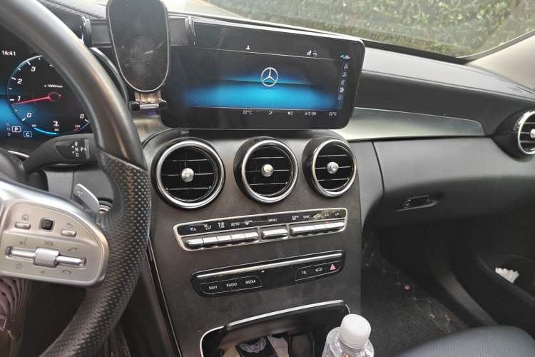 Used Mercedes-Benz C-Class 2020 C 200 L Fashion Model Audio And AC Panel