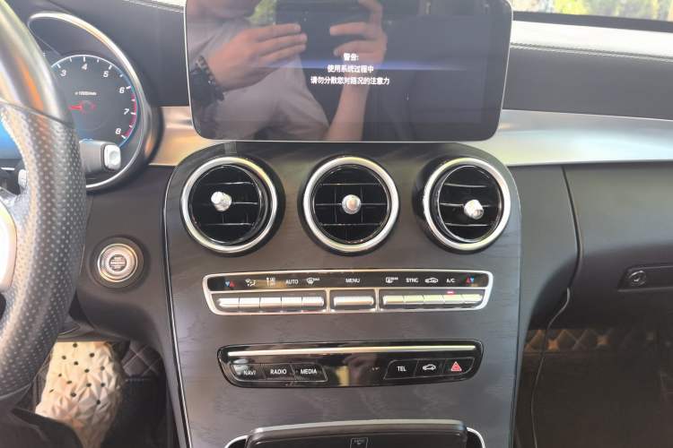 Used Mercedes-Benz C-Class 2020 Restyled C 260 L Sport Edition Audio And AC Panel