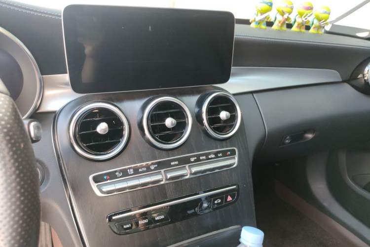 Used Mercedes-Benz C-Class 2020 Restyled C 260 L Sport Edition Audio And AC Panel
