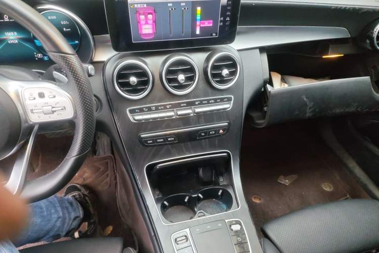 Used Mercedes-Benz C-Class 2020 Restyled C 200 L Fashion Edition Sport Version Audio And AC Panel