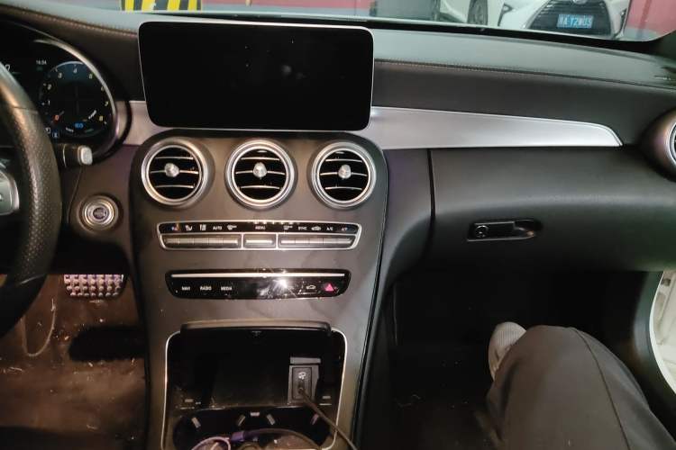 Used Mercedes-Benz C-Class 2020 C 260 Coupe Audio And AC Panel