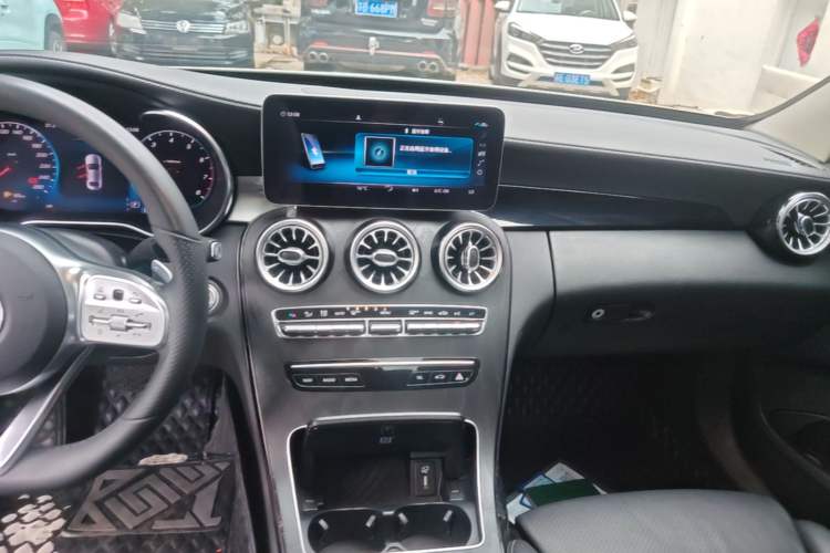 Used Mercedes-Benz C-Class 2020 C 260 L Sport Edition Audio And AC Panel