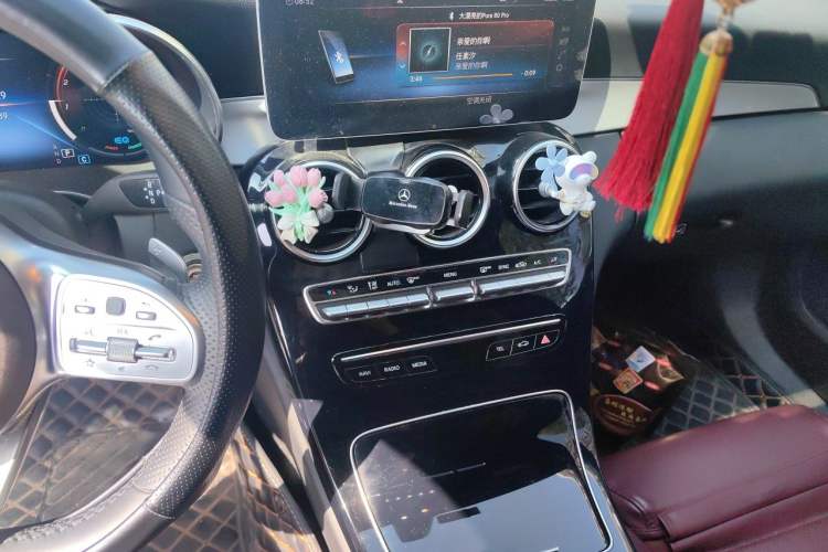 Used Mercedes-Benz C-Class 2020 Restyled C 260 Sport Edition Audio And AC Panel