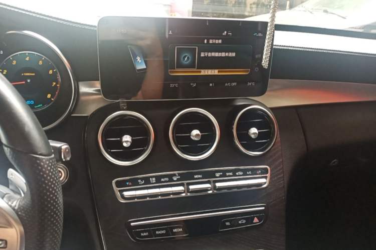 Used Mercedes-Benz C-Class 2020 C 260 L Sport Edition Audio And AC Panel