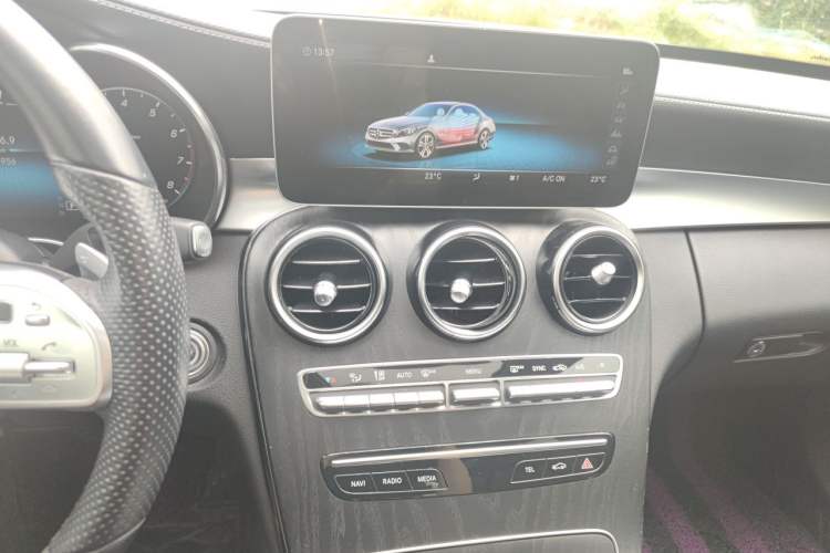 Used Mercedes-Benz C-Class 2020 Updated C 200 L Fashion Edition Audio And AC Panel