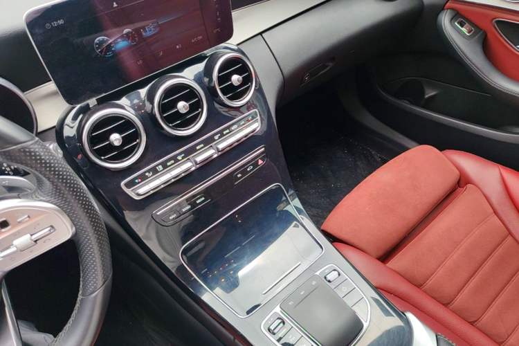 Used Mercedes-Benz C-Class 2020 Restyled C 260 Sport Edition Audio And AC Panel