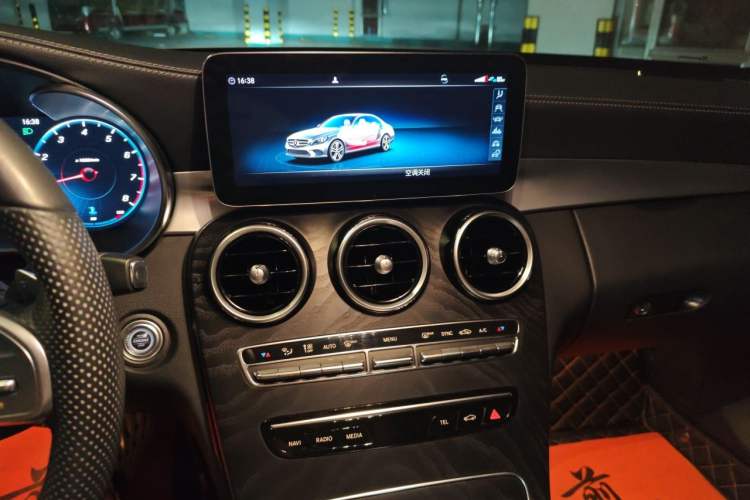 Used Mercedes-Benz C-Class 2020 C 200 L Fashion Edition Sport Version Audio And AC Panel