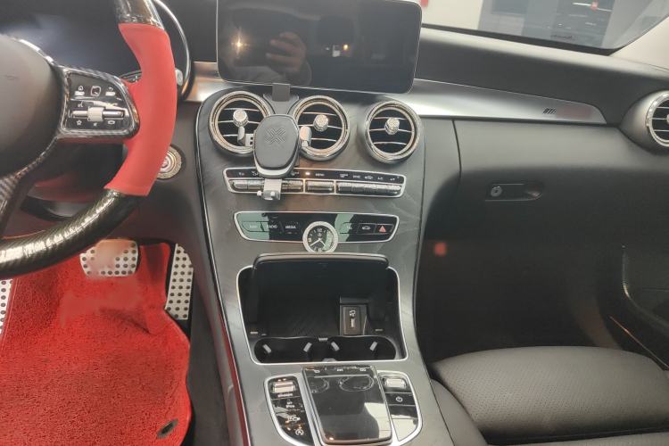 Used Mercedes-Benz C-Class 2020 Facelifted C 260 Estate Audio And AC Panel