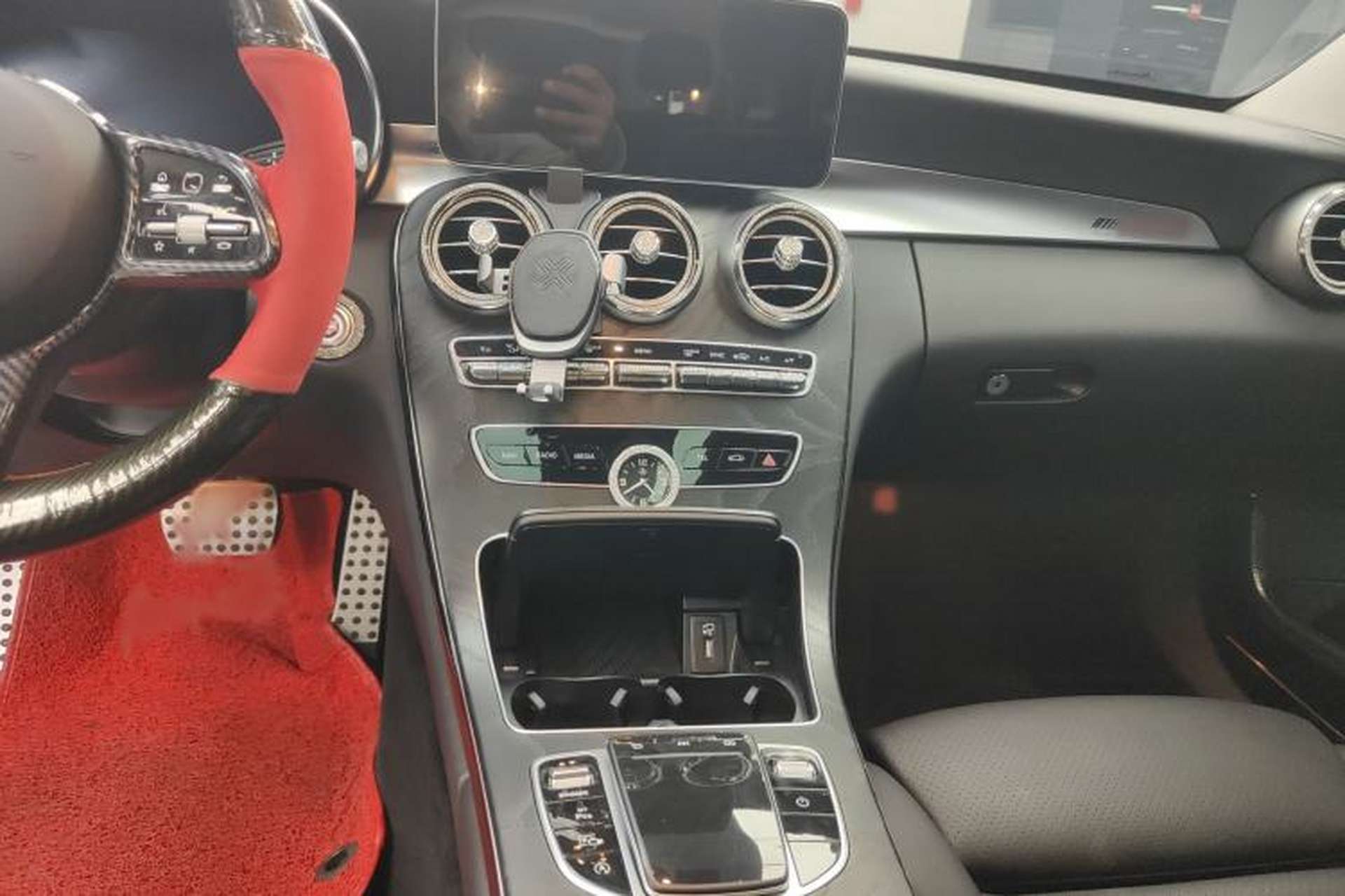 Used Mercedes-Benz C-Class 2020 Facelifted C 260 Estate Audio And AC Panel