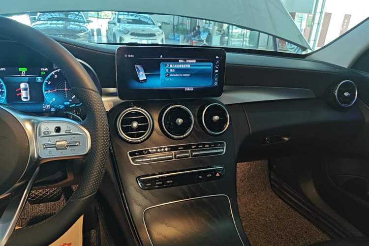 Used Mercedes-Benz C-Class 2020 Restyled C 260 L Sport Edition Audio And AC Panel