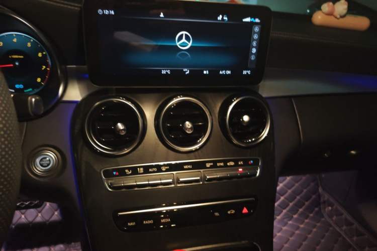 Used Mercedes-Benz C-Class 2020 Restyled C 260 L Sport Edition Audio And AC Panel